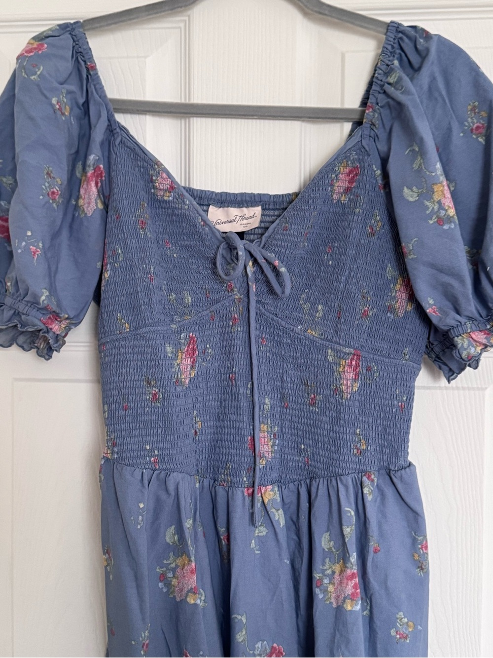 Universal Thread Blue Floral Smocked Puff-Sleeve Dress